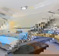 Sutton Beach Apartments - Redcliffe Tourism