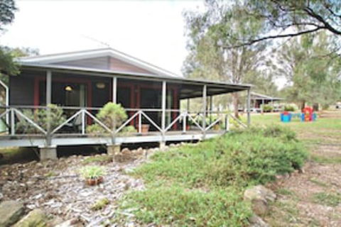 Serenity Grove - Redcliffe Tourism 0