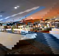 Delany Hotel - Redcliffe Tourism