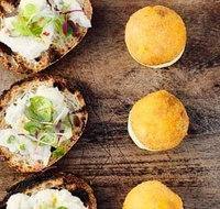 Manta Restaurant and Bar - Redcliffe Tourism