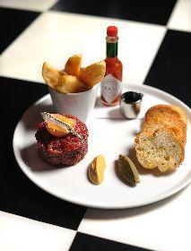 Pierre's On George - Redcliffe Tourism 24