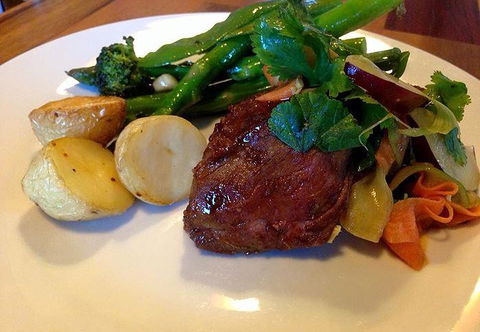 Amongst The Sticks - Redcliffe Tourism 14