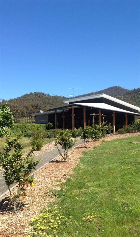 Amongst The Sticks - Redcliffe Tourism 2