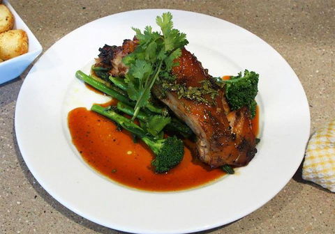 Amongst The Sticks - Redcliffe Tourism 8