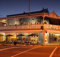 The Golden City Hotel - Redcliffe Tourism