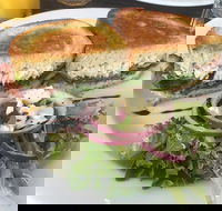 Elefant Lounge Cafe - Redcliffe Tourism