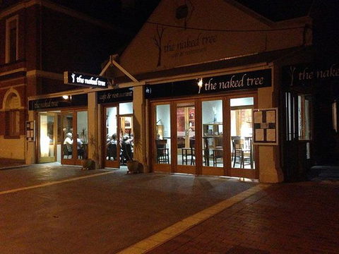 The Naked Tree - Cafe Restaurant - Redcliffe Tourism 0