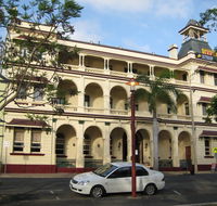 The Bush Inn Bar  Grill - Redcliffe Tourism