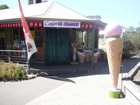 Coolas Ice Creamery - Redcliffe Tourism 0