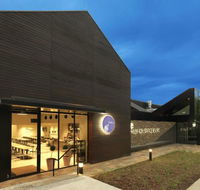 Radius Bar and Grill - Redcliffe Tourism