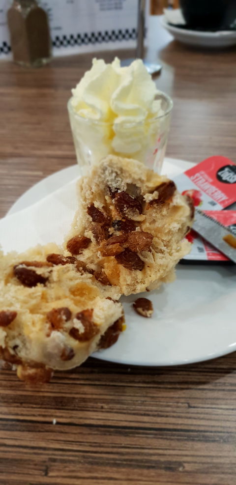 Degani Bakery Cafe - Redcliffe Tourism 3