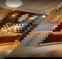 Lake Macquarie Hotel - Redcliffe Tourism