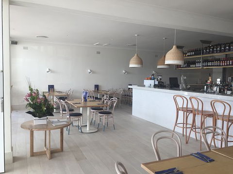 Tony's Italian Ristorante Bar & Seafood - Redcliffe Tourism 0