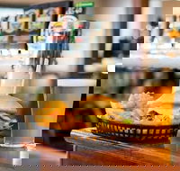 Finnians Irish Tavern - Redcliffe Tourism