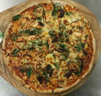 Middle Rock Pizza and Eatery - Redcliffe Tourism
