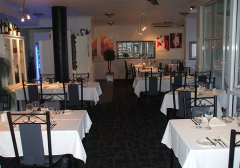 Cazzy's At The Top - Redcliffe Tourism 4