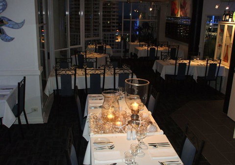 Cazzy's At The Top - Redcliffe Tourism 5