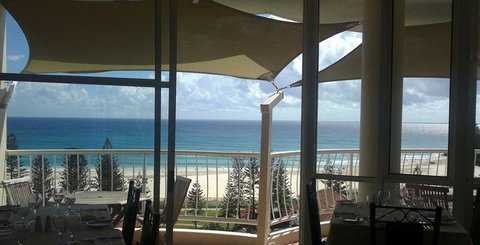 Cazzy's At The Top - Redcliffe Tourism 7