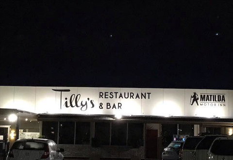 Johnny Wong's Dumpling Bar - Redcliffe Tourism 7