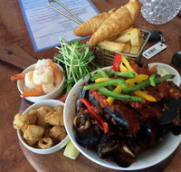 Sandy Cove Tavern - Redcliffe Tourism