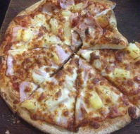 Crust Gourmet Pizza Bar Woolongong - Redcliffe Tourism