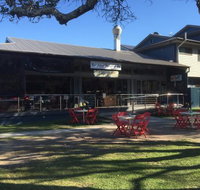 Rockpool Retreat - Redcliffe Tourism