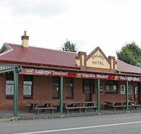 Railway Hotel - Redcliffe Tourism