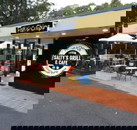 Salty's Grill  Cafe - Redcliffe Tourism