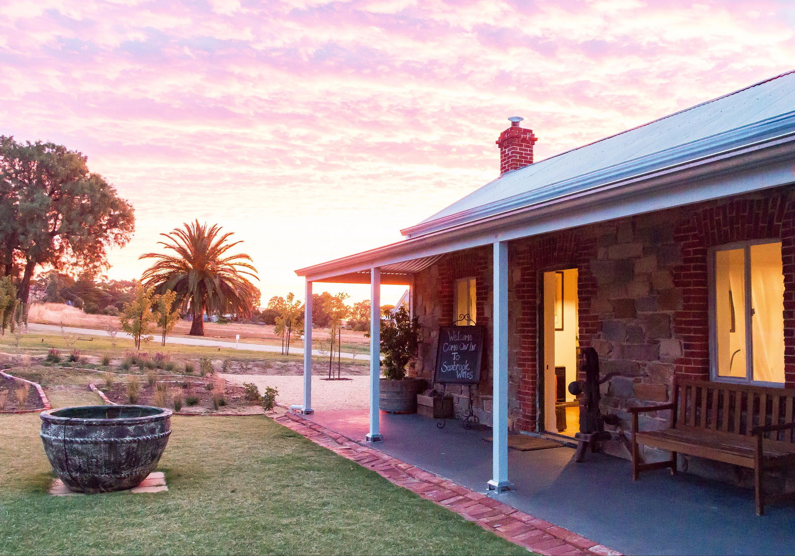 Redcliffe Tourism