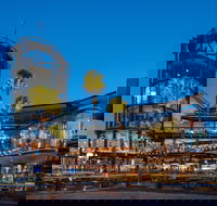 The Squire's Landing - Redcliffe Tourism