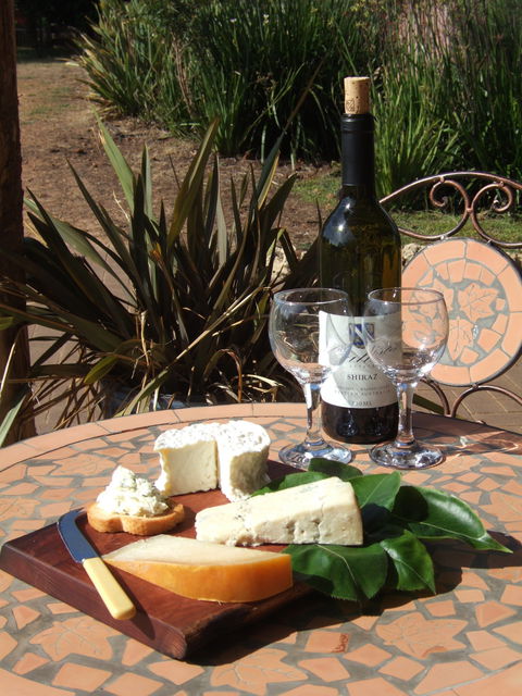 Cambray Cheese Farm Shop - Redcliffe Tourism 2