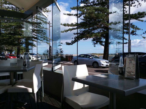 Hog's Australia's Steakhouse - Redcliffe Tourism 0