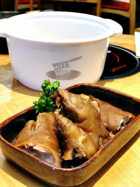 Suan Suan - Redcliffe Tourism 0
