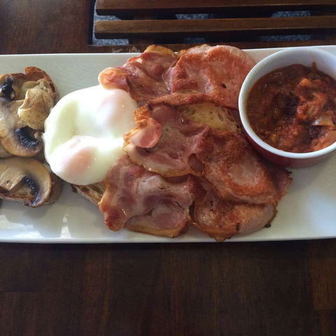 Ninos Gourmet Deli - Redcliffe Tourism 0