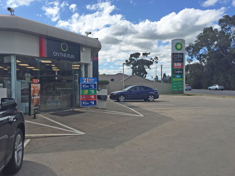 C Coffee - Smithfield - Redcliffe Tourism 0