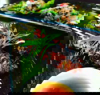 Dainty Dowager - Redcliffe Tourism