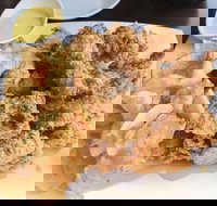 Momo Chicken  Beer - Redcliffe Tourism