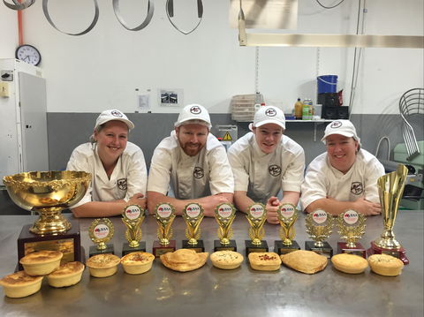 Rolling Pin Pies And Cakes Queenscliff - Redcliffe Tourism 0