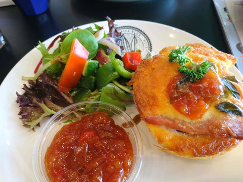 Jamaica Blue - Bentley - Redcliffe Tourism 0