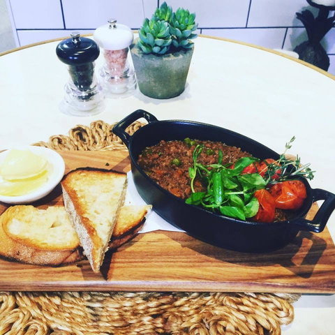 Little Bloomfield Cafe And Wine Bar - Redcliffe Tourism 0