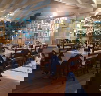 Dancing Zorbas - Redcliffe Tourism