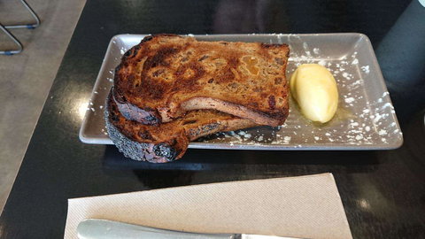 Beaus - Redcliffe Tourism 0