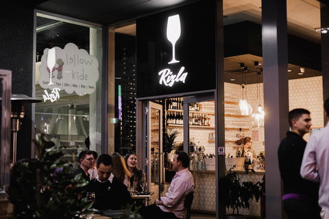 Rizla Pty Ltd - Redcliffe Tourism 0