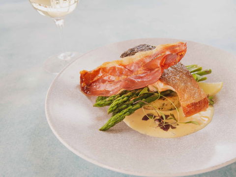 Aqua Restaurant - Redcliffe Tourism 1