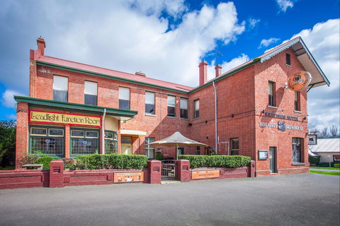 Holgate Brewhouse - Redcliffe Tourism 1