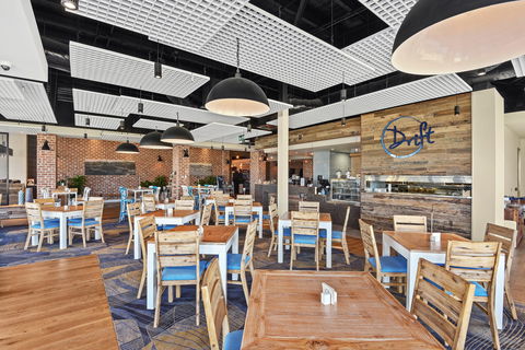 Drift Bar, Cafe And Restaurant - Redcliffe Tourism 1