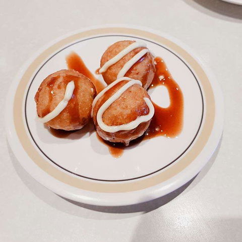 YUZU Kaiten Sushi - Redcliffe Tourism 0