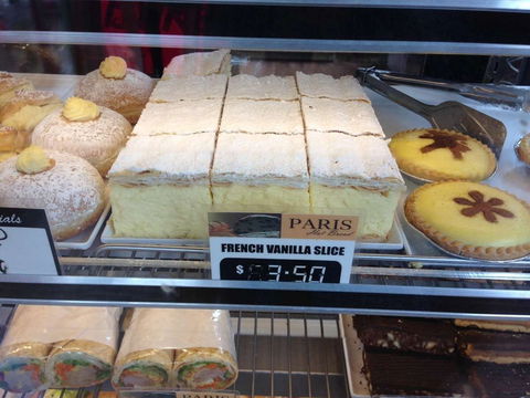Paris Hot Bread Bakery - Redcliffe Tourism 0