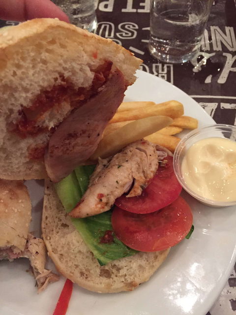 Kings Beach Tavern - Redcliffe Tourism 0