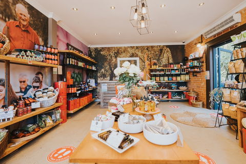 Rich Glen Provedore - Redcliffe Tourism 0